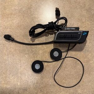 CARDO Scala Rider G9 Intercom Headset & Microphone for Motorcycle Helmet Tested